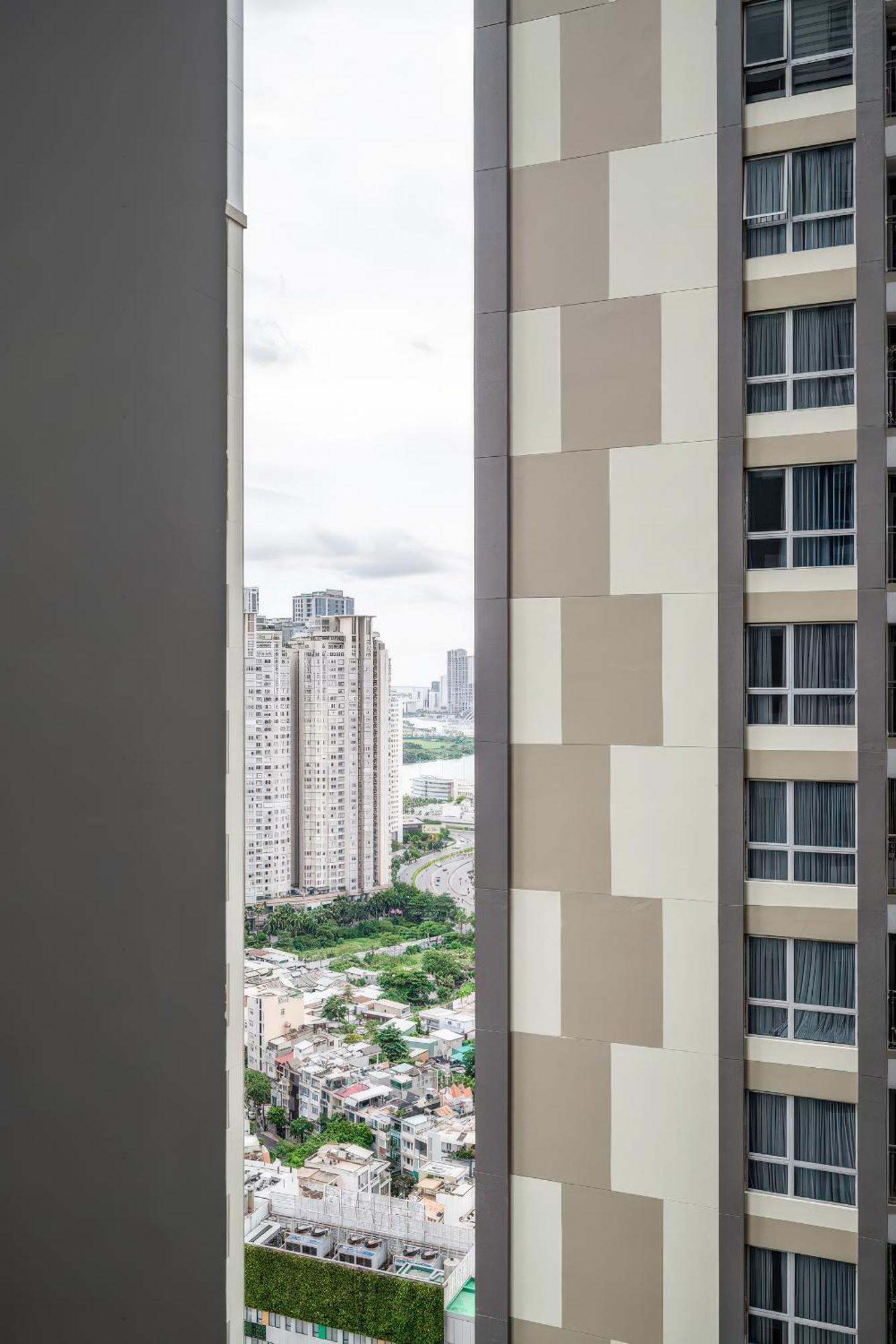 Urban Zen Saigon - Vinhomes Landmark 81 Căn hộ *